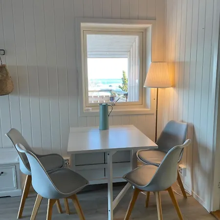 度假居 Holiday Home - Seaview Rental 特隆赫姆
